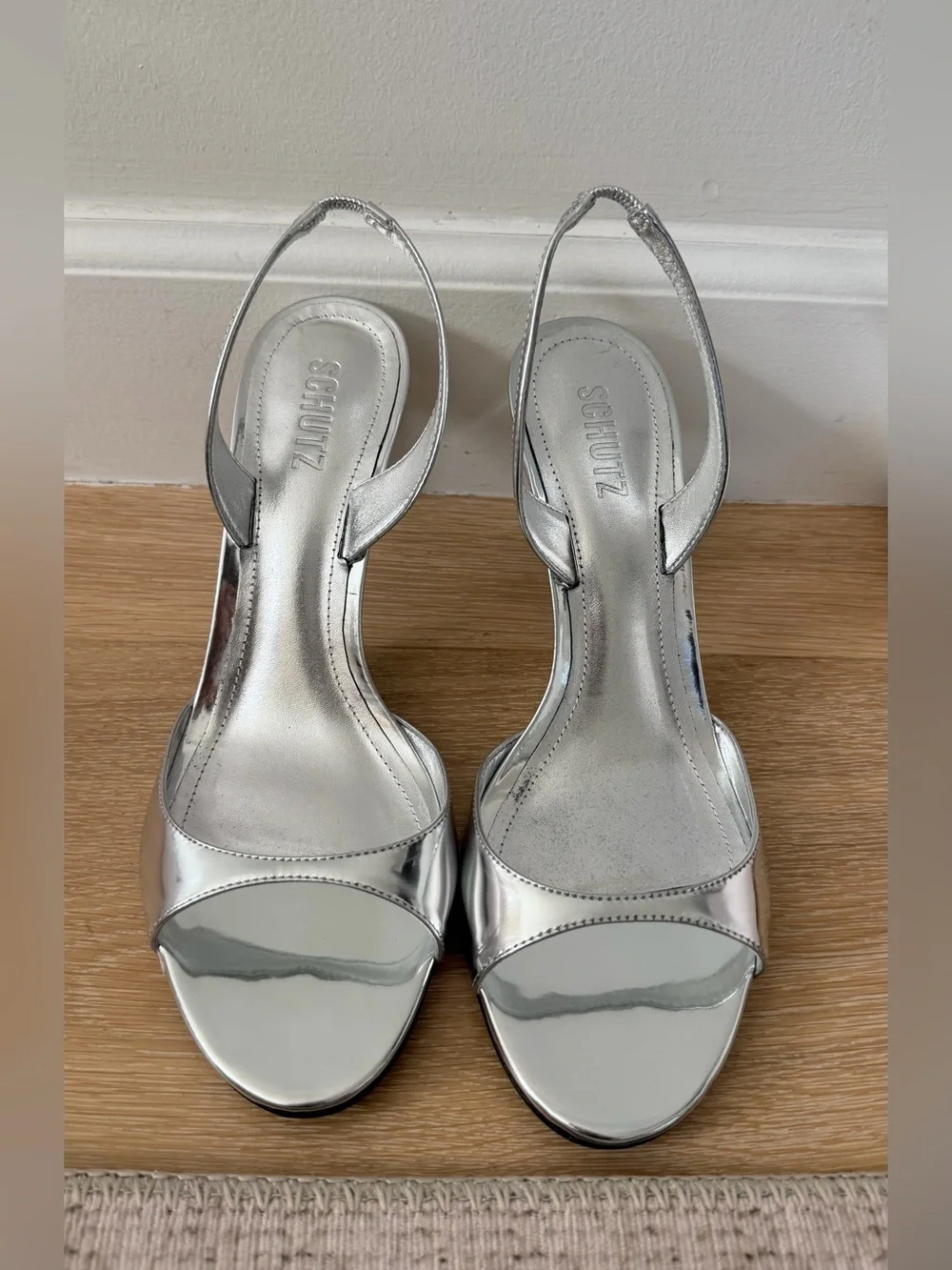 NEW NWT Schutz Scarlett Silver Slingback Mid-Heel Sandal Size 10B